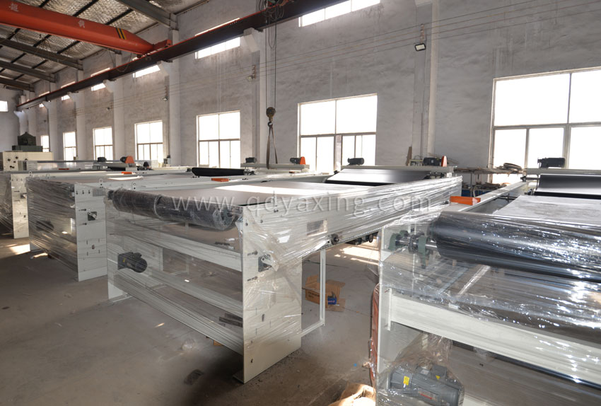 麗新布生產(chǎn)線專用鋪網(wǎng)機